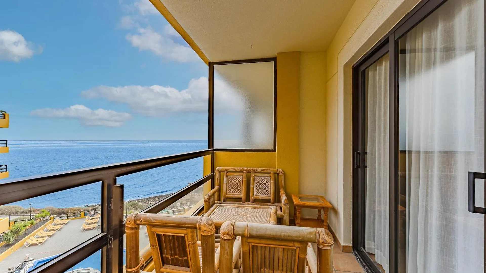 Edificio Agua Marina Panoramic View Apartments On First Line location